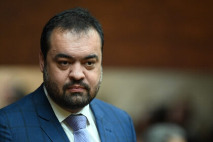 Foto mostra o governador do Rio de Janeiro, Cláudio Castro